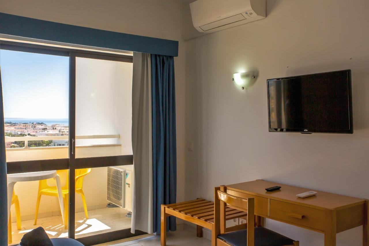 Sea View Apartment - 3 Swimming Pool & Fitness Albufeira Exteriör bild