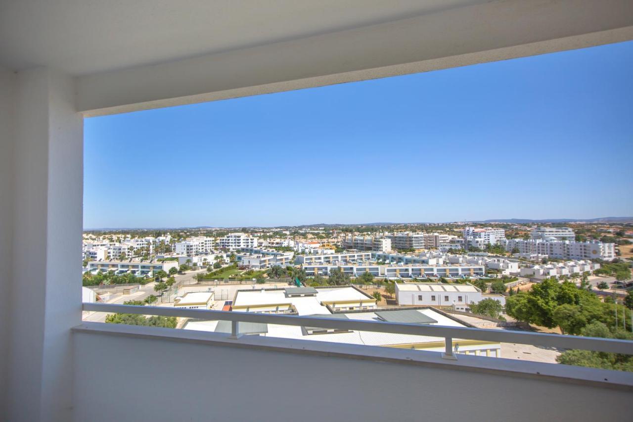 Sea View Apartment - 3 Swimming Pool & Fitness Albufeira Exteriör bild
