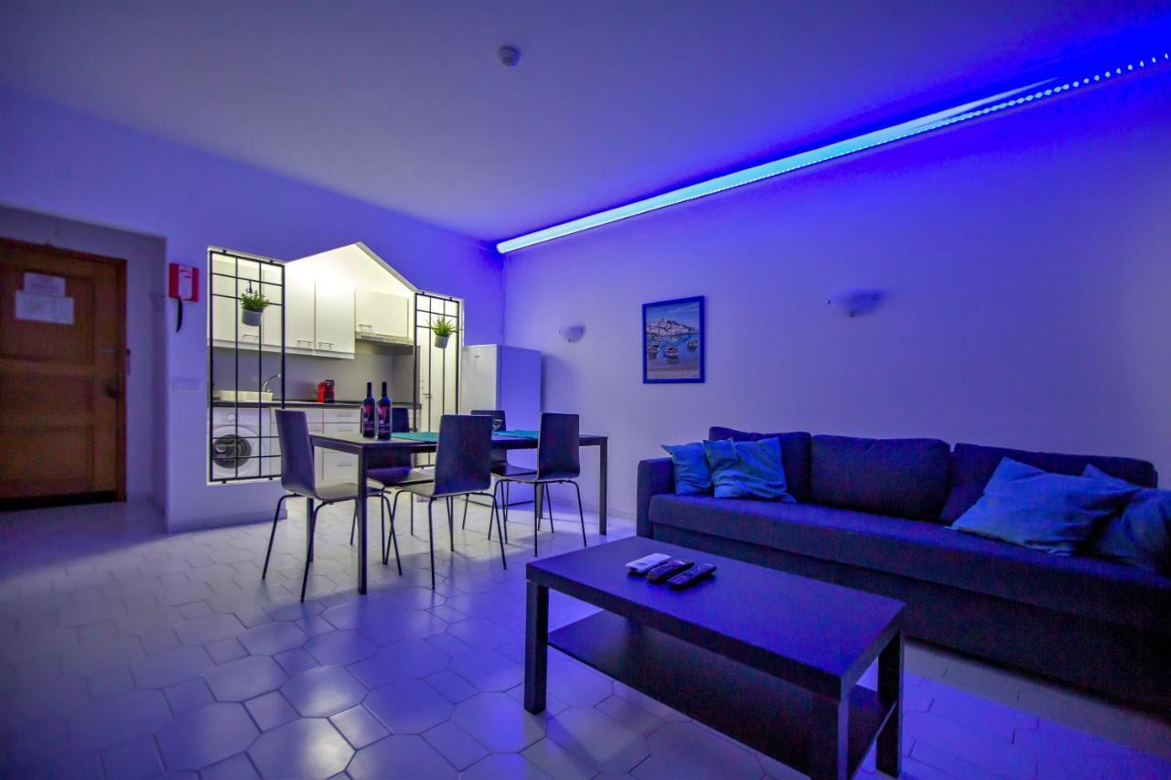 Sea View Apartment - 3 Swimming Pool & Fitness Albufeira Exteriör bild