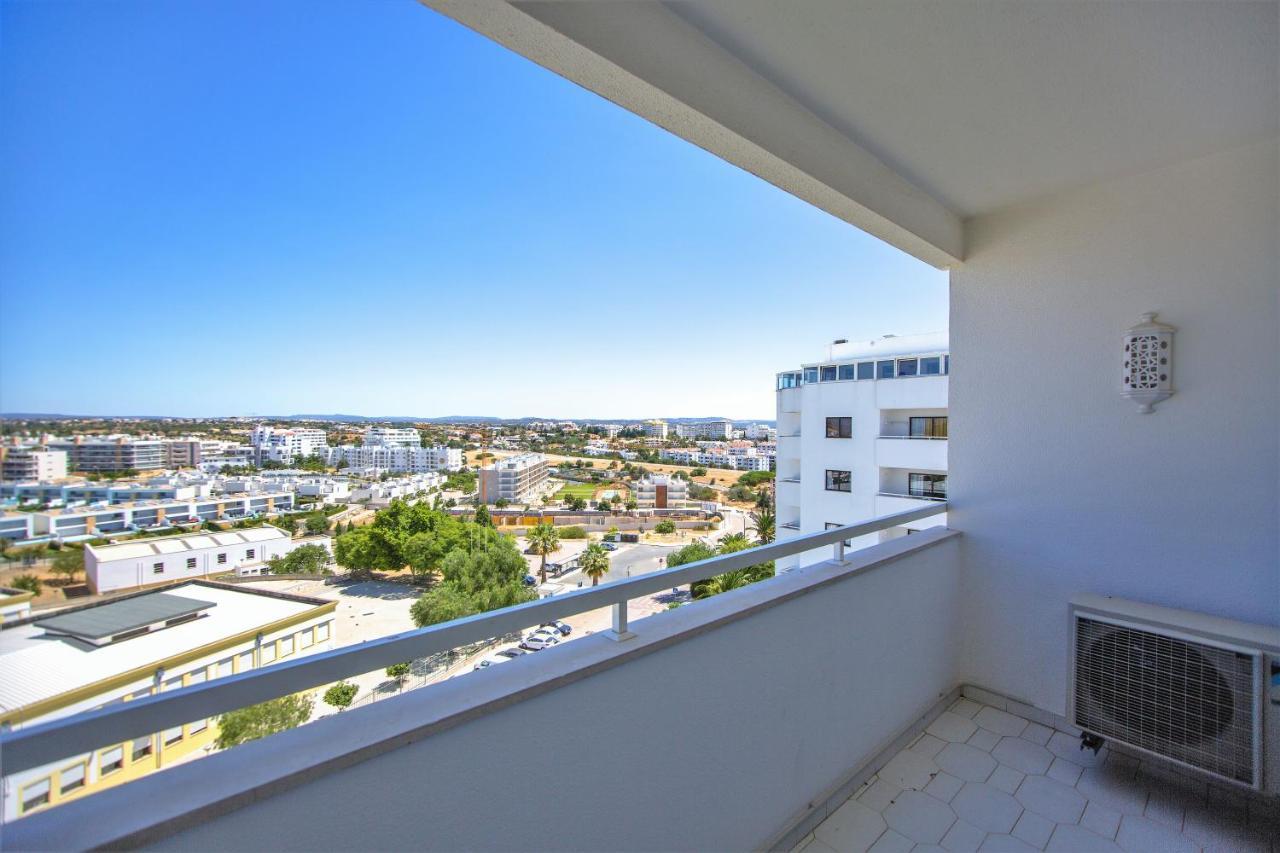 Sea View Apartment - 3 Swimming Pool & Fitness Albufeira Exteriör bild