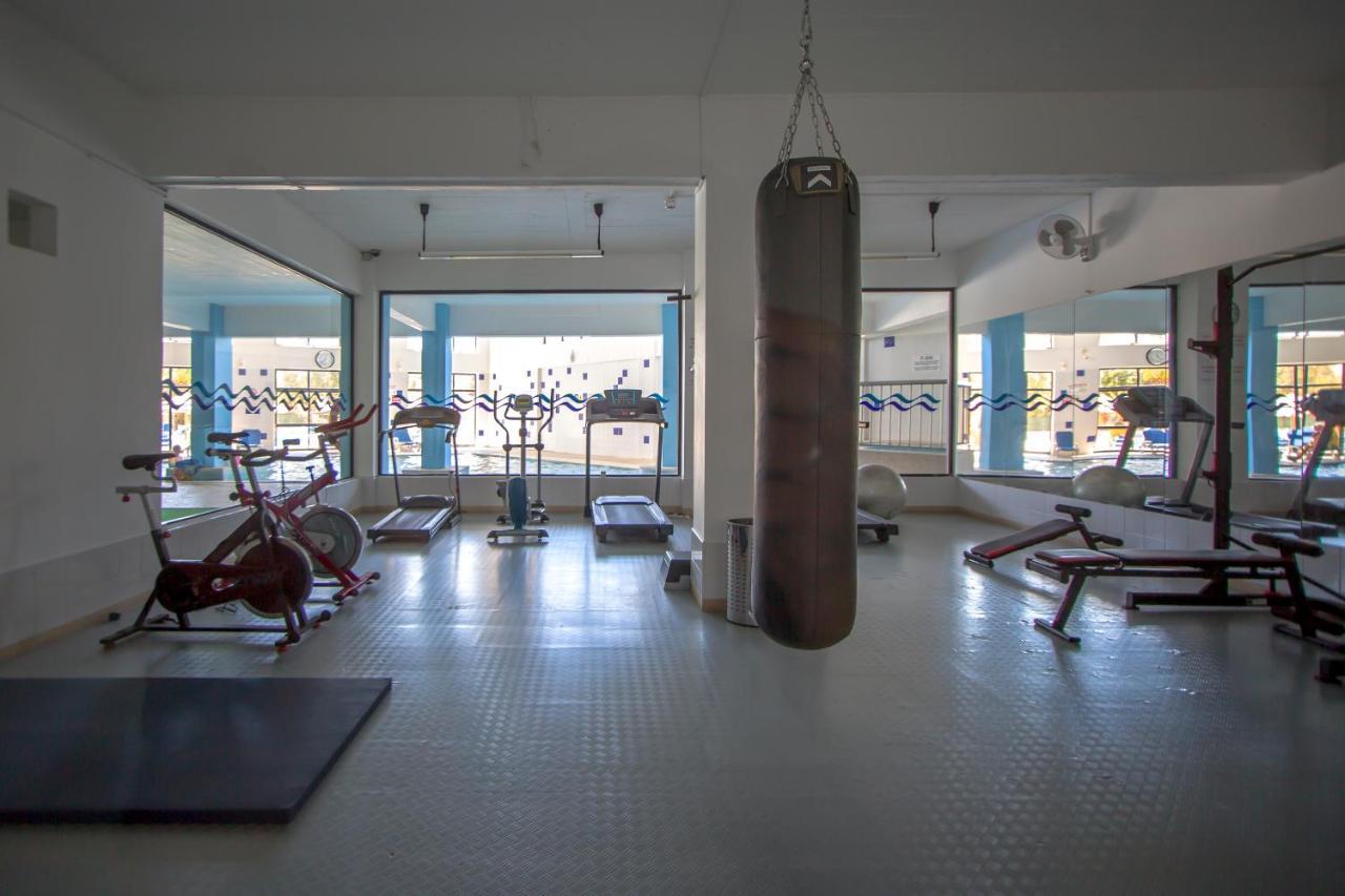 Sea View Apartment - 3 Swimming Pool & Fitness Albufeira Exteriör bild